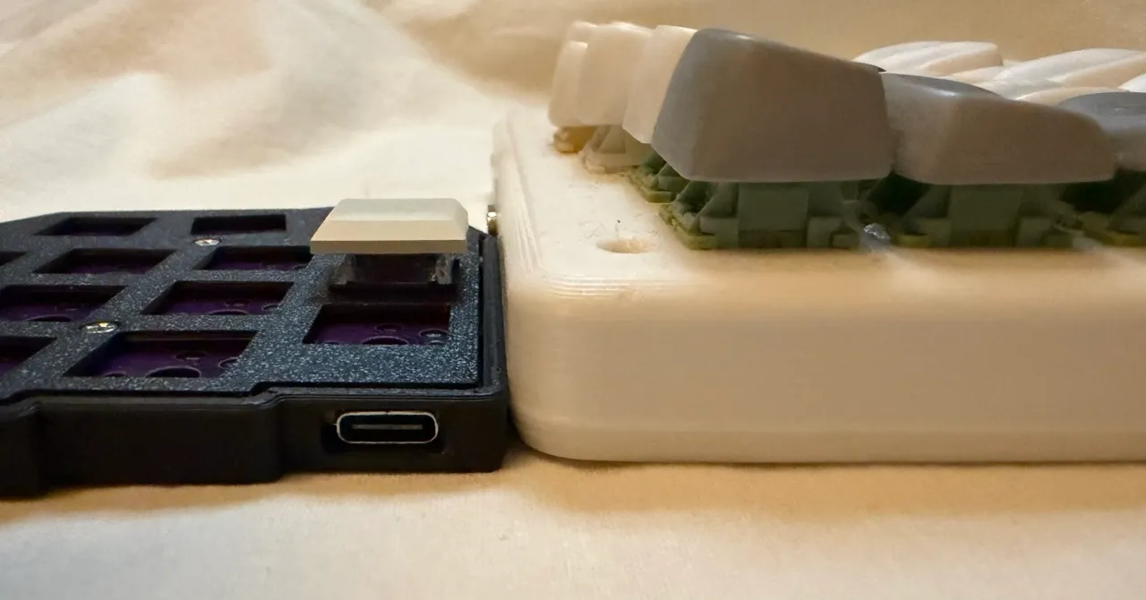 redoxとcorneの厚み比較